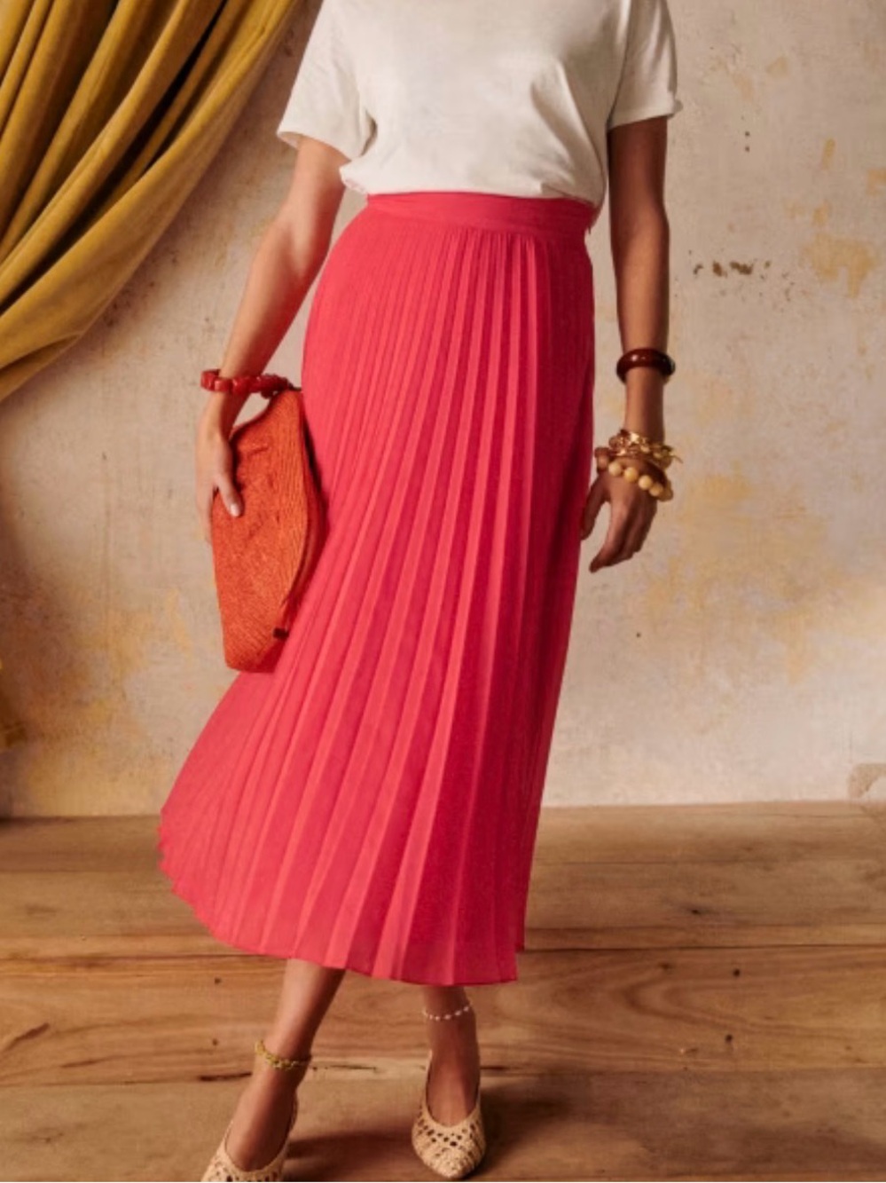 Sezane Dune Skirt in Coral